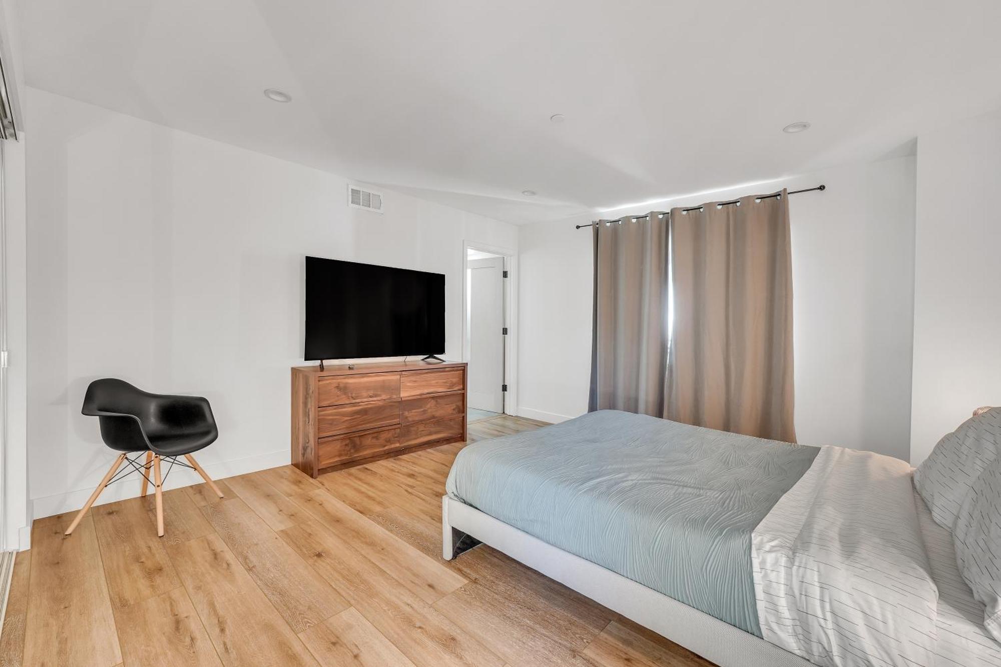 Luxurious Townhome W/3 Master Suites Gated Parking Лос-Анджелес Екстер'єр фото